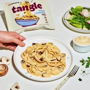 Samyang Tangle Creamy Mushroom Pasta